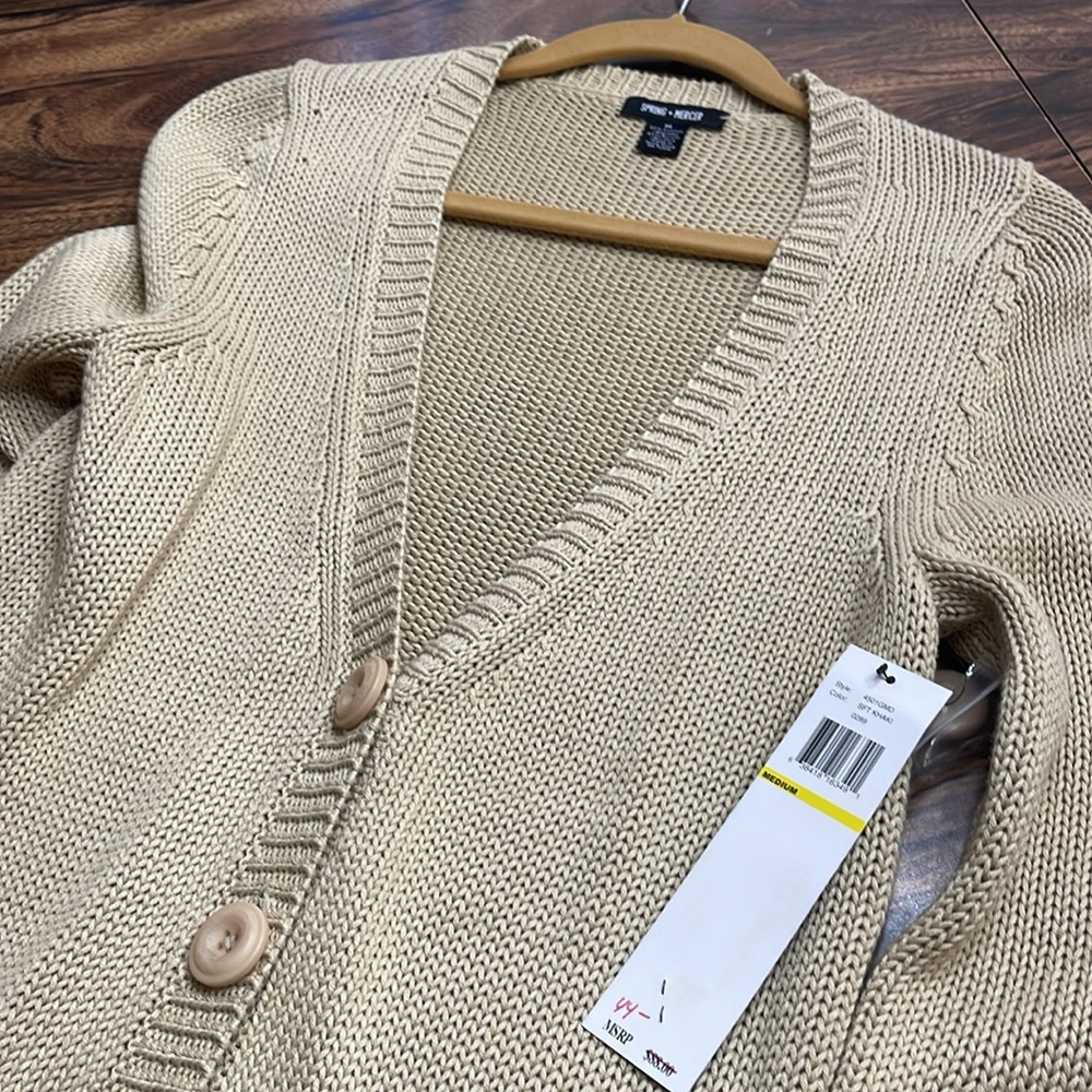 Spring&mercer Cardigan, Beige, size Medium, brand new!